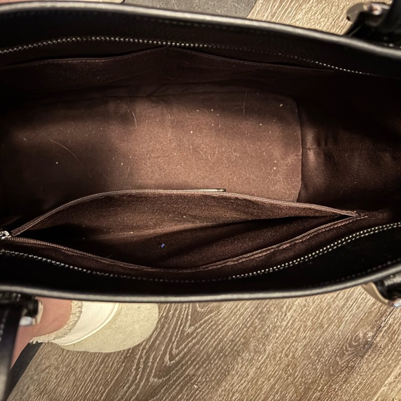 Coach Black Leather Shoulder Bag - Picture 4 of 4